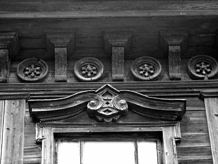 Елатьма. Декор фасада дома Поповой.