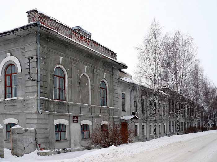 Елатомская средняя школа. Фото Пагирева Егора Андреевича 2008 г.